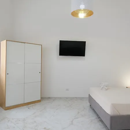 Apartment Elegante Con Giardino Nel Centro - Free Parking - Wifi Lecce