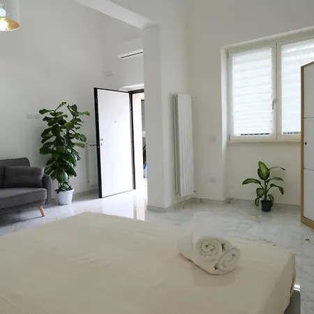 Elegante Con Giardino Nel Centro - Free Parking - Wifi Lecce