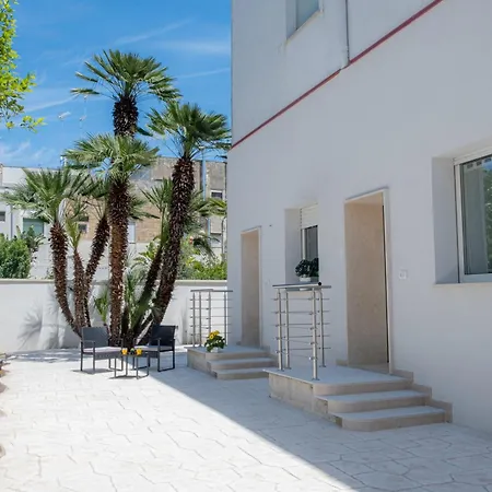Elegante Con Giardino Nel Centro - Free Parking - Wifi Lecce