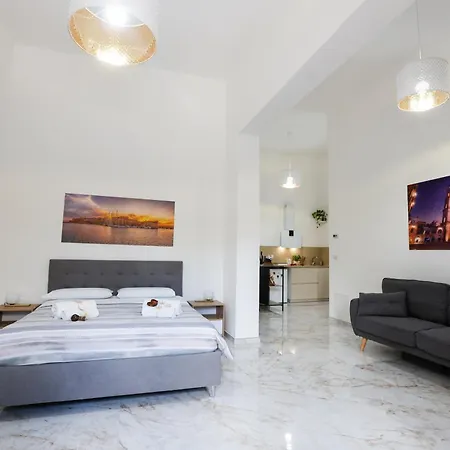 Elegante Con Giardino Nel Centro - Free Parking - Wifi *